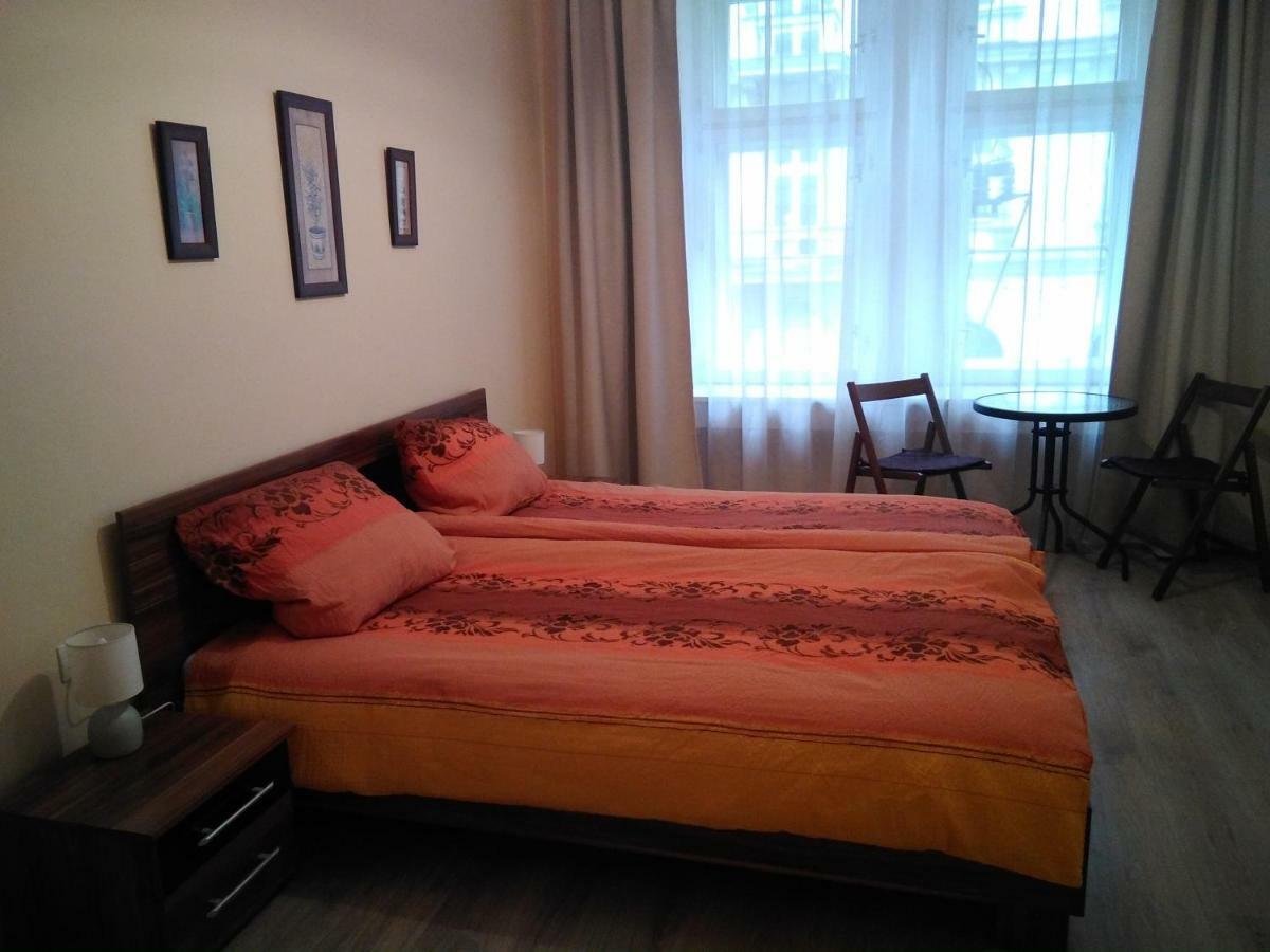 U Andela Lägenhet Prag Exteriör bild